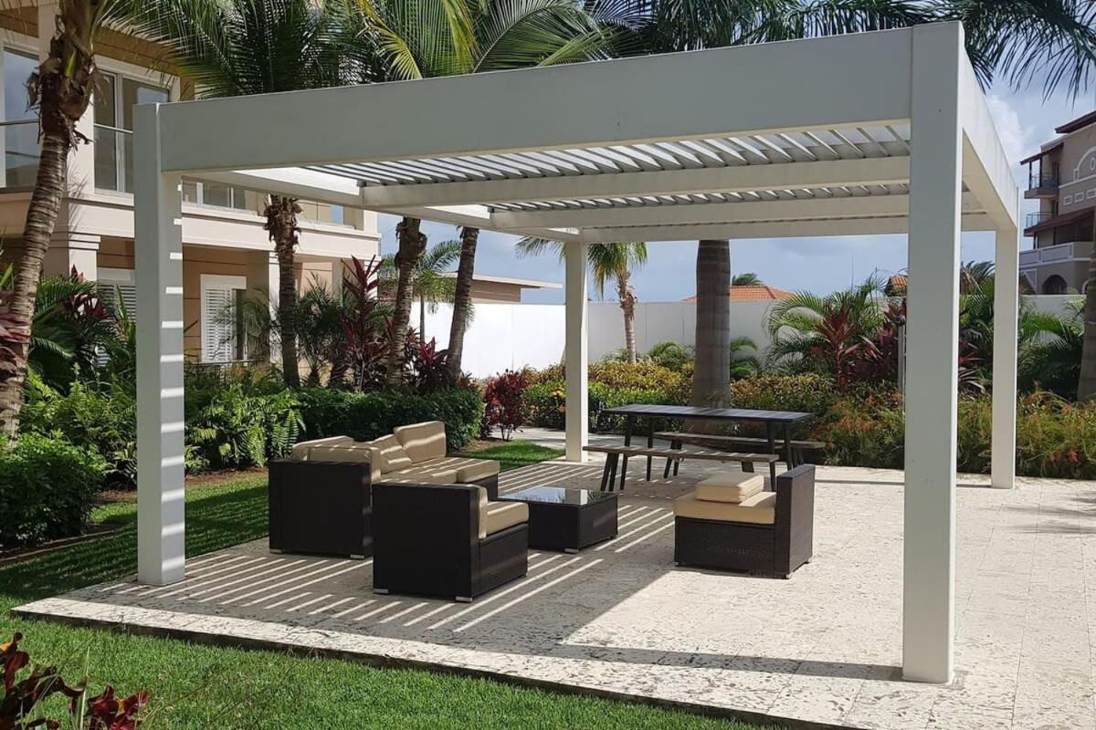 Beautiful Apartment In Eagle Beach Levent Palm Beach Exterior photo
