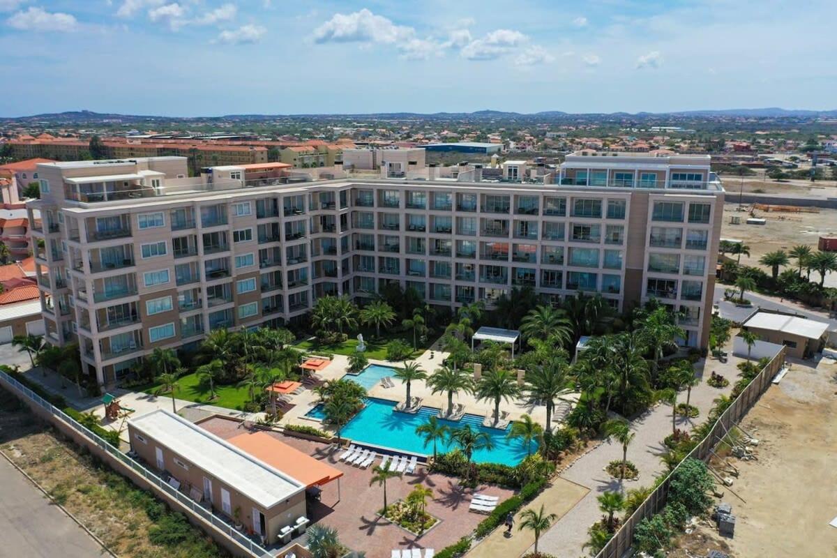 Beautiful Apartment In Eagle Beach Levent Palm Beach Exterior photo