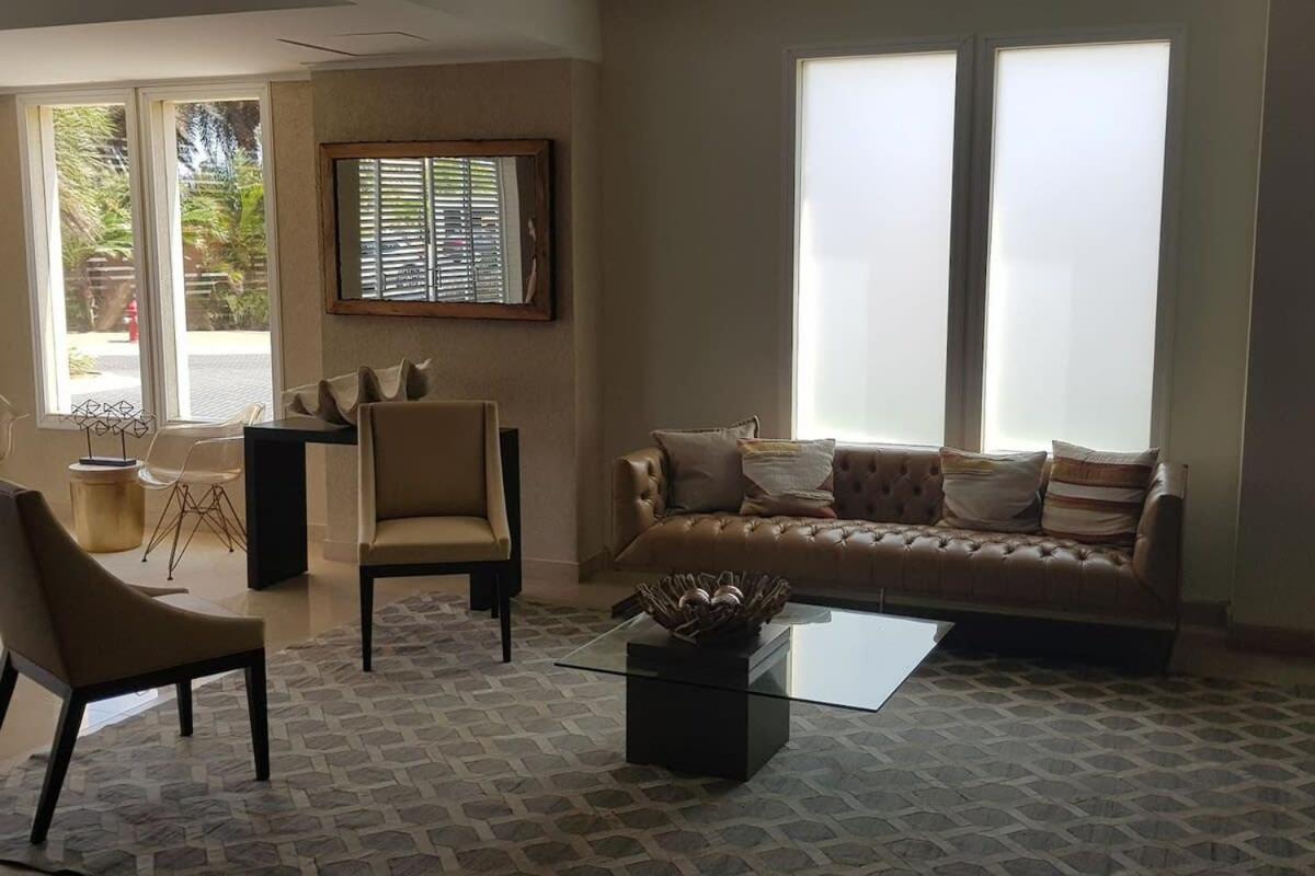Beautiful Apartment In Eagle Beach Levent Palm Beach Exterior photo