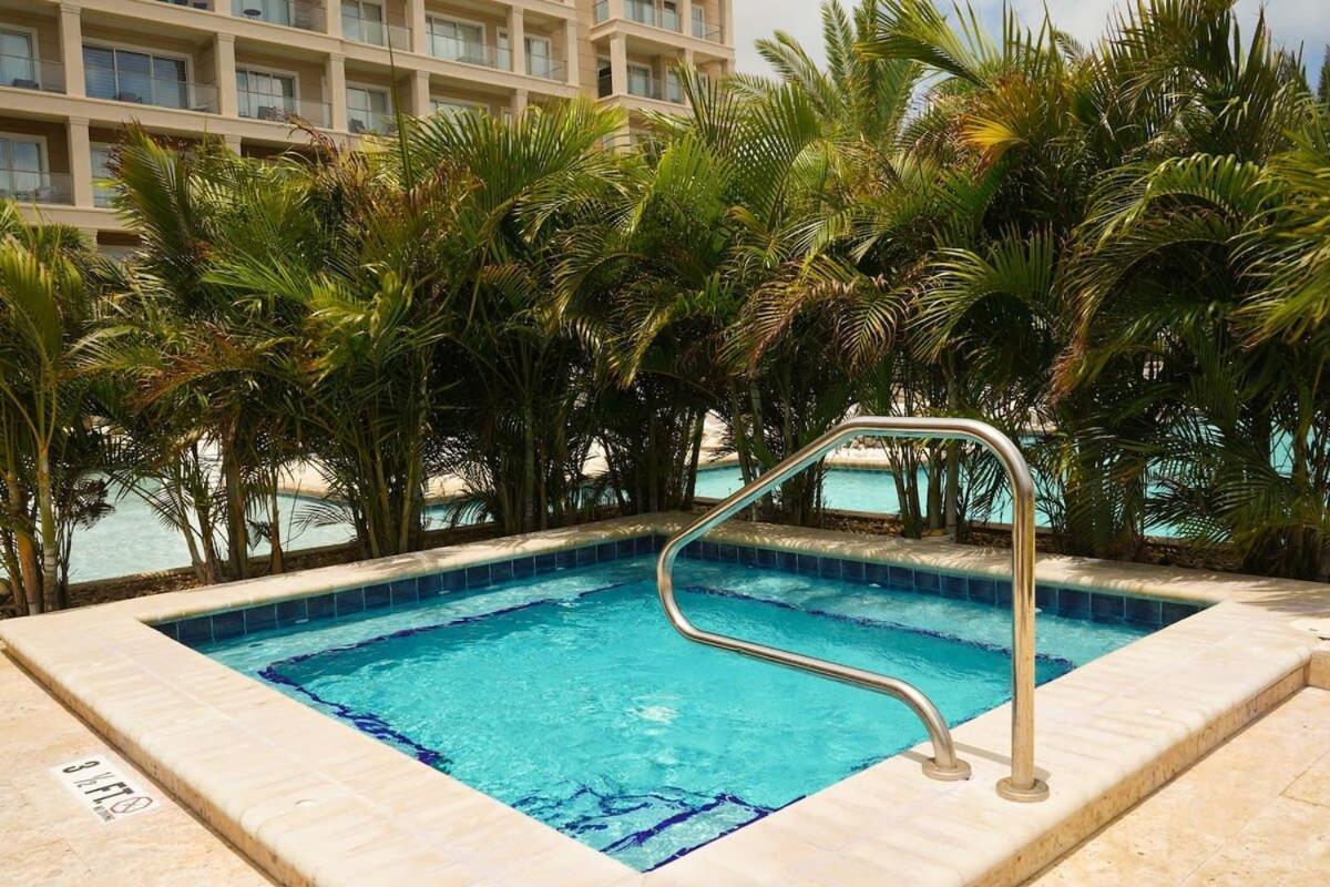 Beautiful Apartment In Eagle Beach Levent Palm Beach Exterior photo